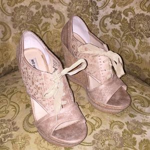 Tan Lace up wedges